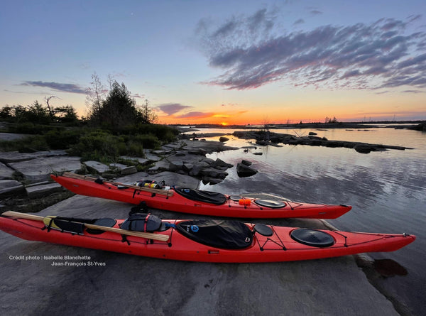 Portrait d’une histoire d’amour hors du commun : de la balade en voiture à l’aventure en kayak de mer !